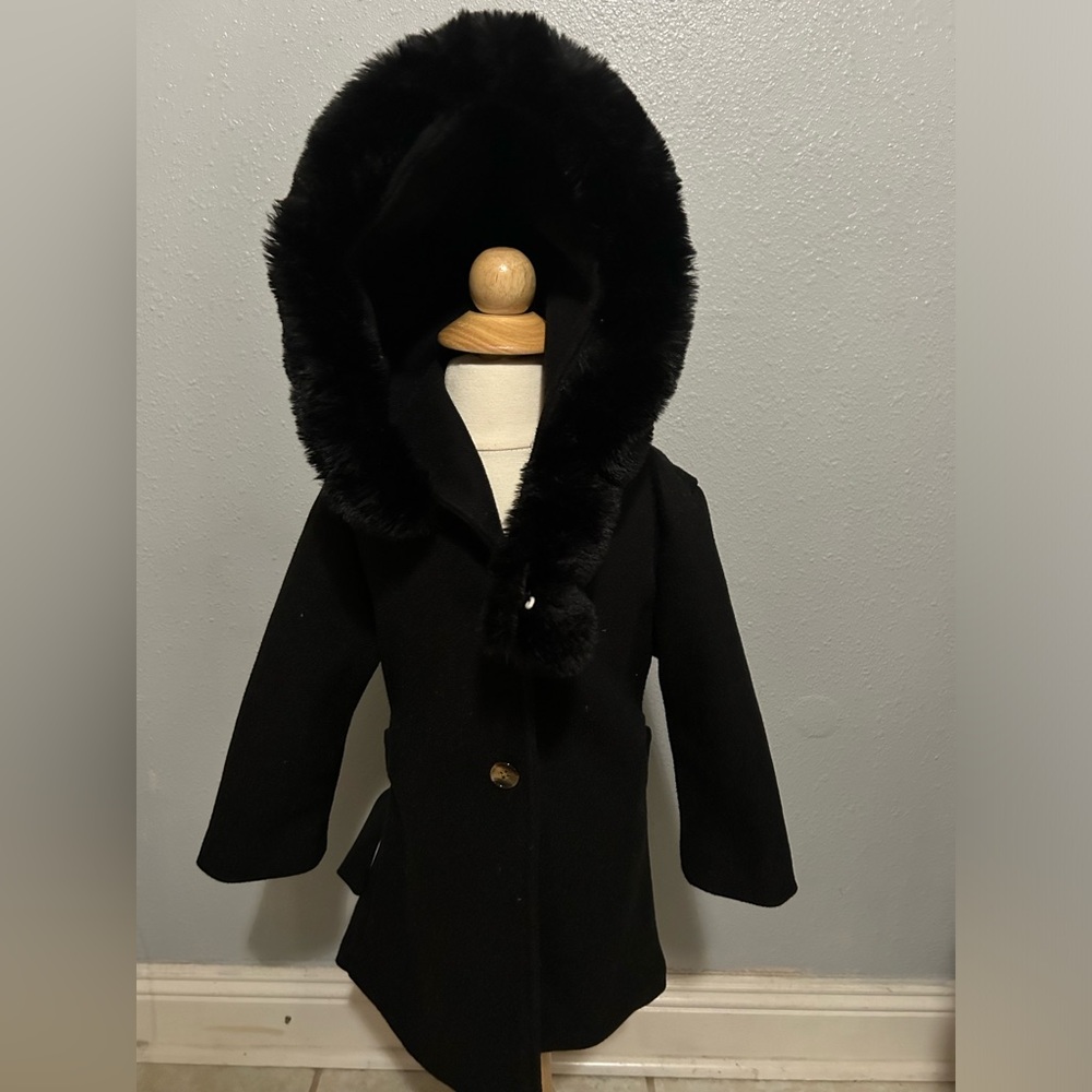 Toddler Black 🖤🖤 Fur Hood Button Up Jacket With Belt